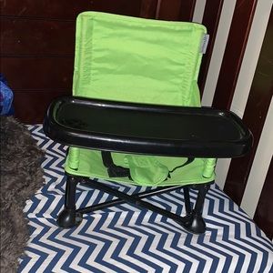 Pop n sit booster seat